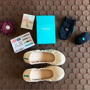 Women’s Tieks in Biscotti Patent (9)